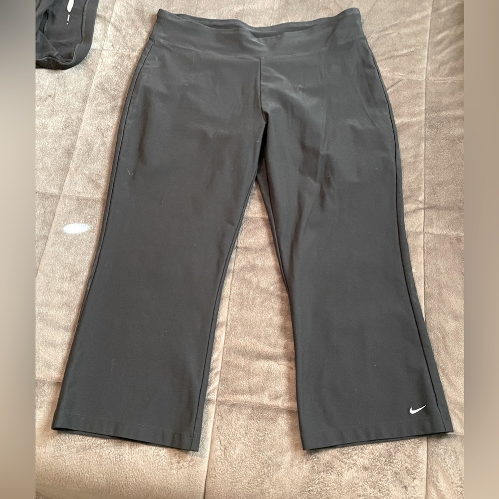 Nike Wide Leg Capri - L